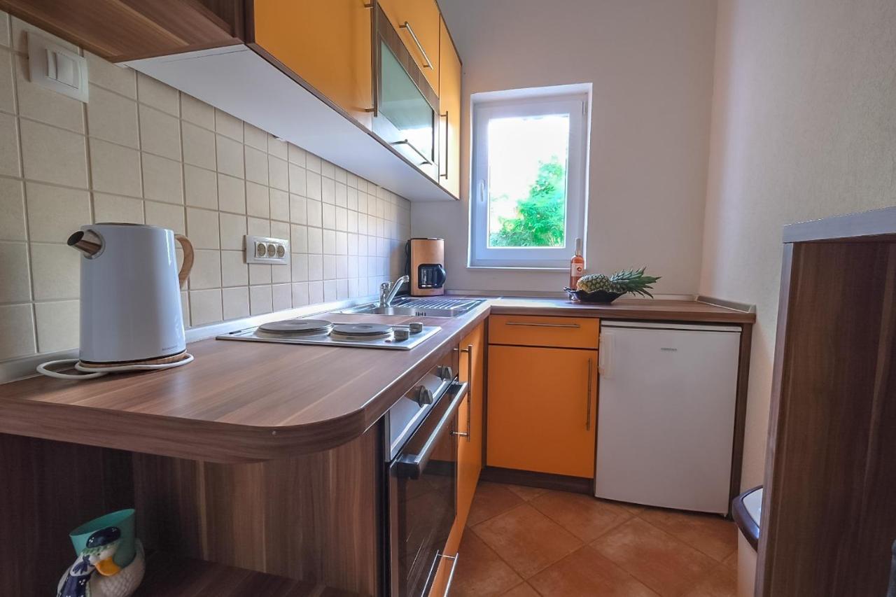 Apartmani Nina Ровинь Экстерьер фото