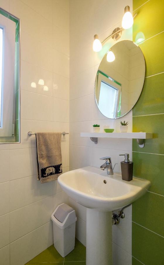 Apartmani Nina Ровинь Экстерьер фото