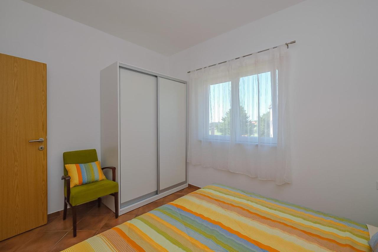 Apartmani Nina Ровинь Экстерьер фото